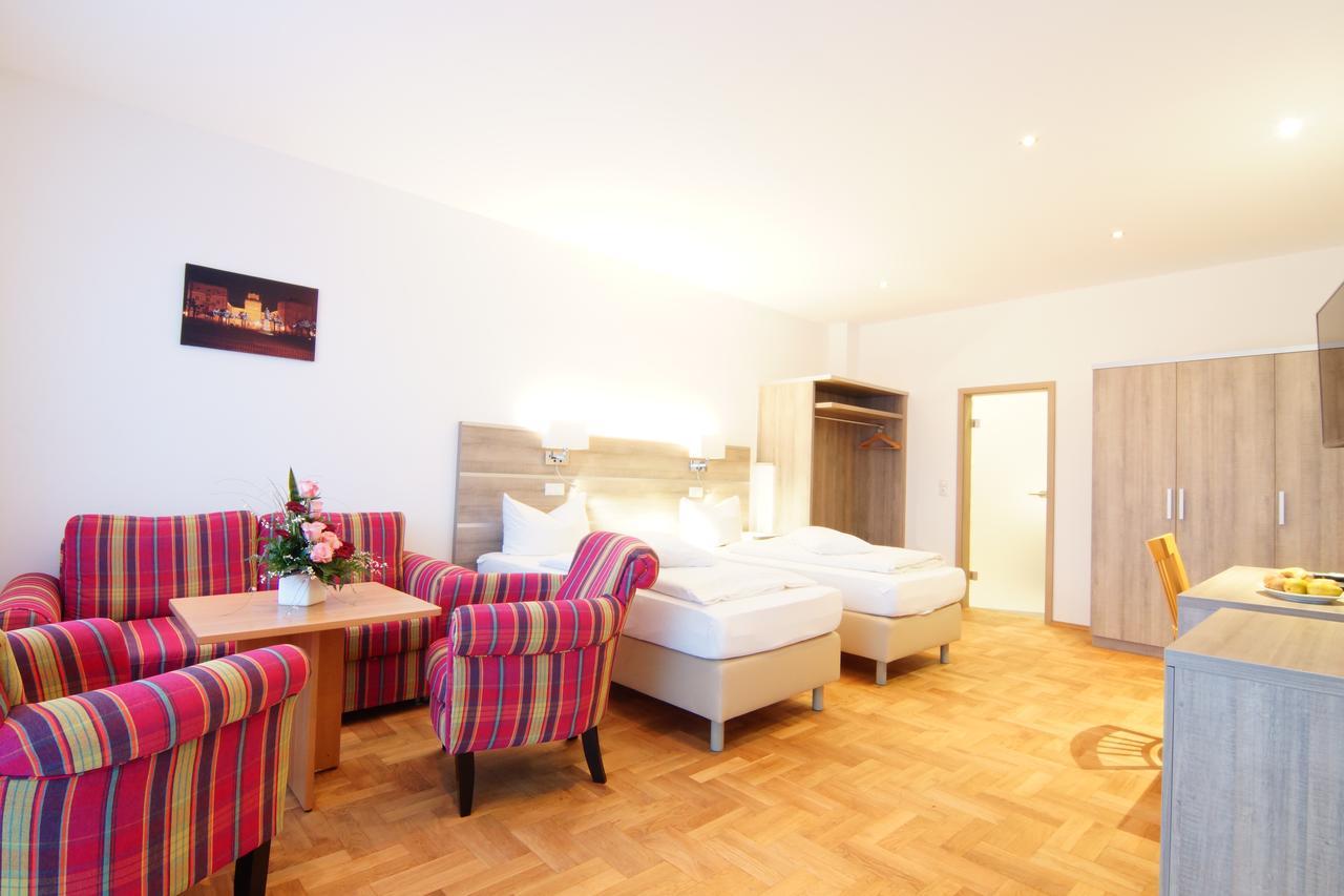 Hotel Spitzenpfeil Michelau in Oberfranken Exterior photo